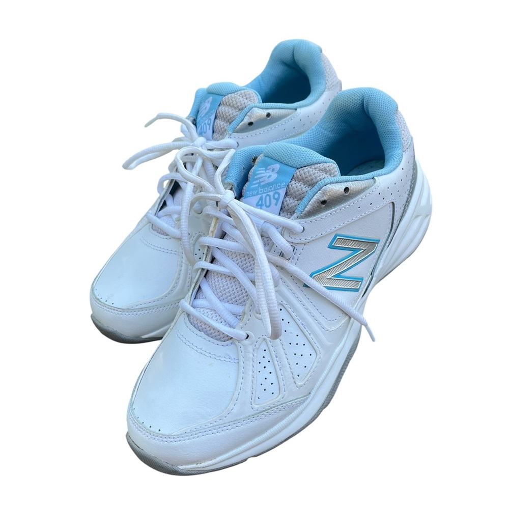 New Balance women’s size 8.5 White and Light Blue Athletic Shoes